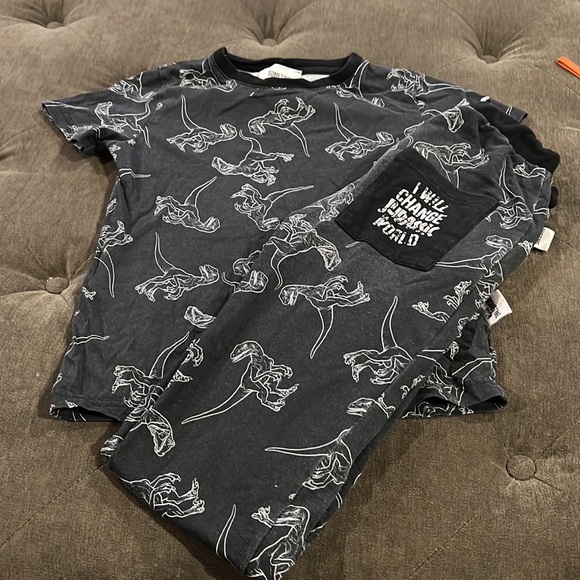 Sometime soon x Jurassic world tshirt and sweatpants size 6 - Picture 2 of 5